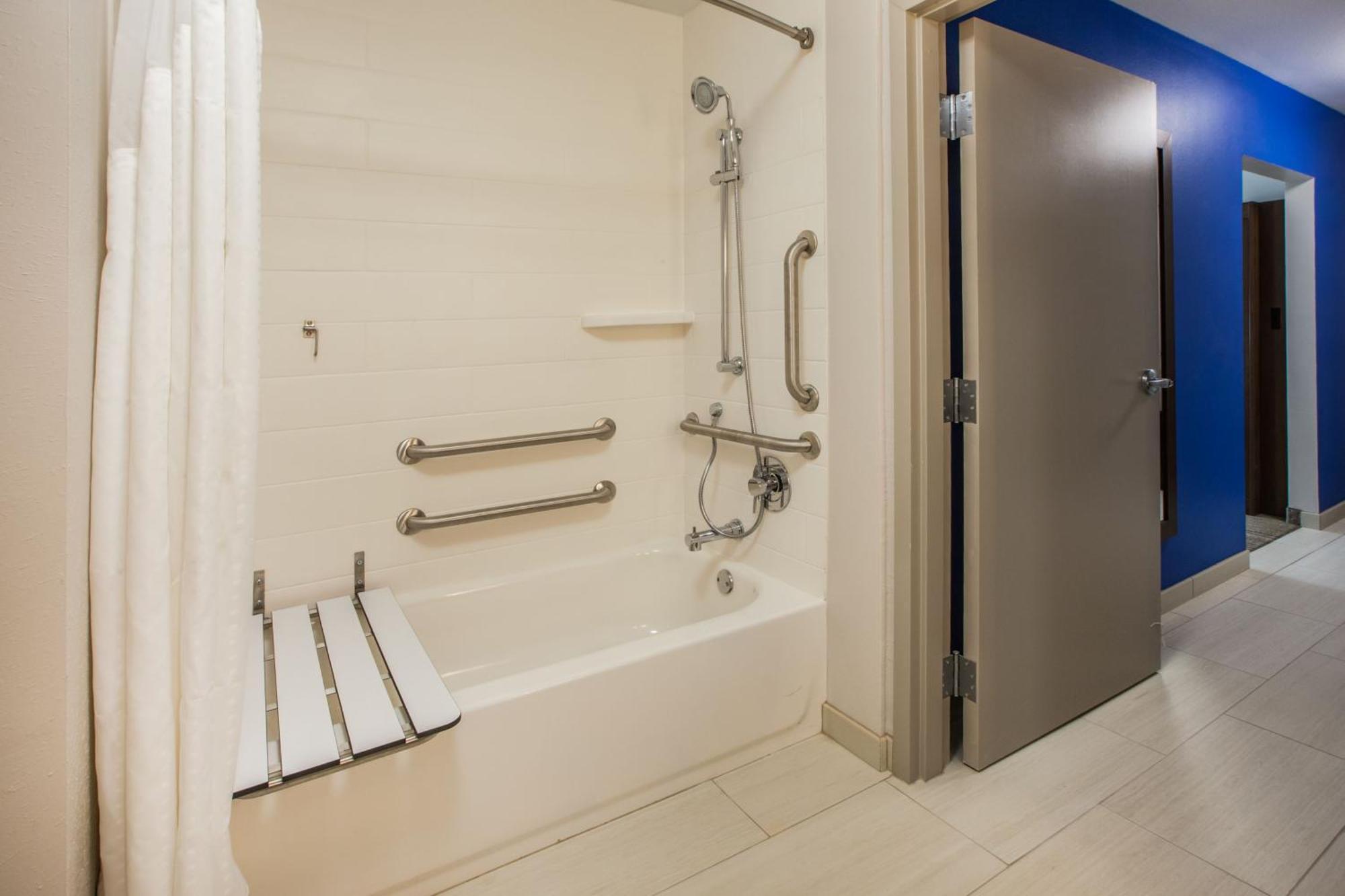 Holiday Inn Express & Suites Zion By Ihg Экстерьер фото