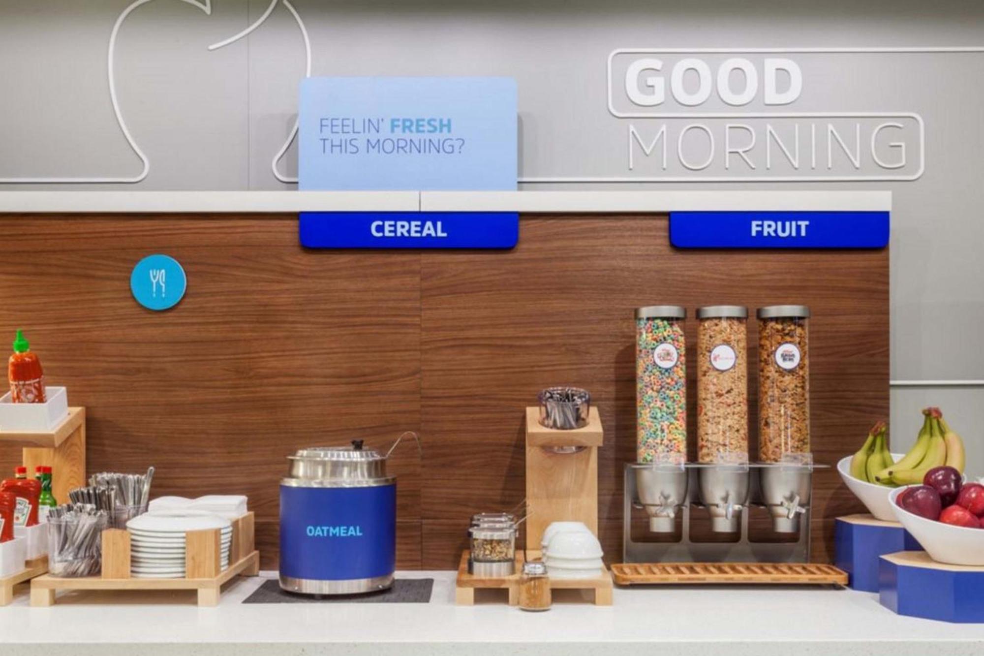 Holiday Inn Express & Suites Zion By Ihg Экстерьер фото